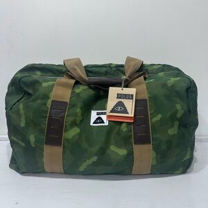 Poler Stuff Green Camo Carry On Duffel Bag NWT (No‎ Shoulder Strap)